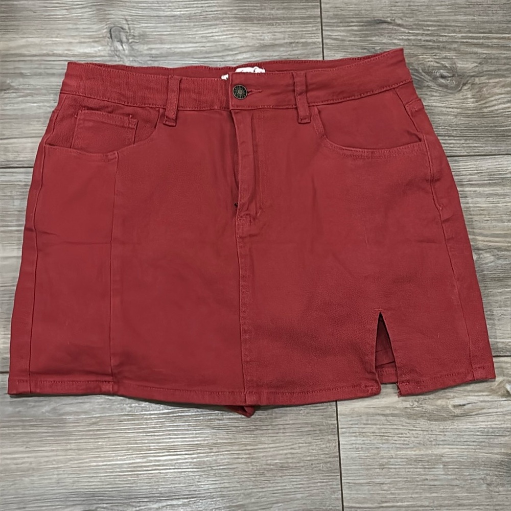 Burgundy Jeans Skort Skirt with Shorts Woman’s Size Large W/ Pockets Denim Red